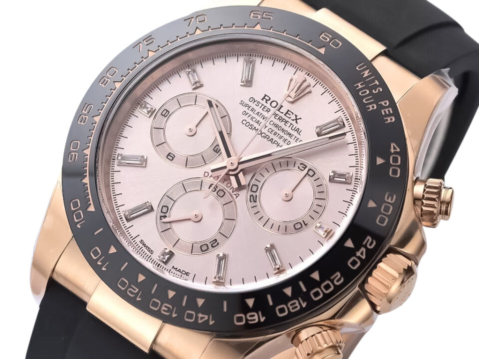 Cosmograph Daytona Rose Gold Oysterflex with Pink Dial, featuring a black bezel and sleek rubber strap design.