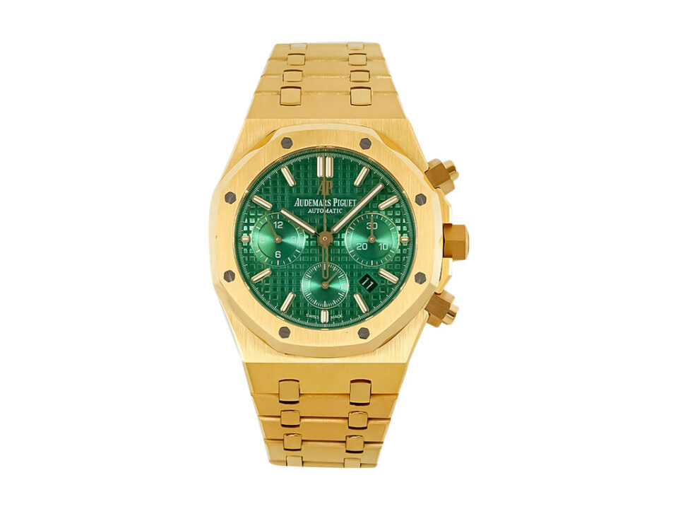 Royal Oak Chronograph 41mm in yellow gold with a vibrant green dial, featuring three sub-dials and a matching gold bracelet.