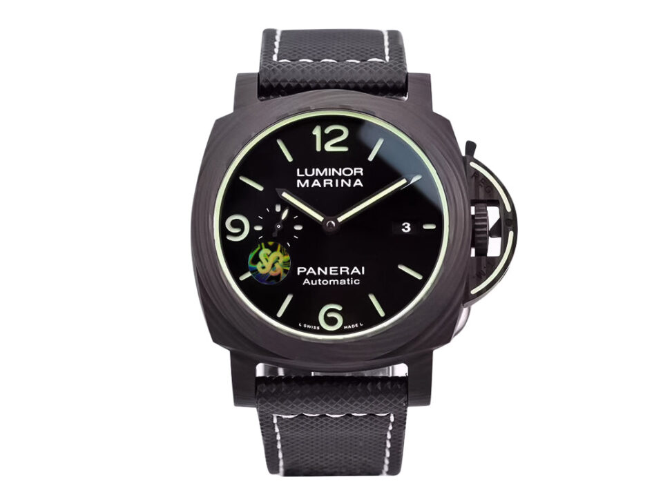 Luminor 1950 44 3 Days Automatic with Carbotech forged carbon case, black sunburst dial, and luminous markers.