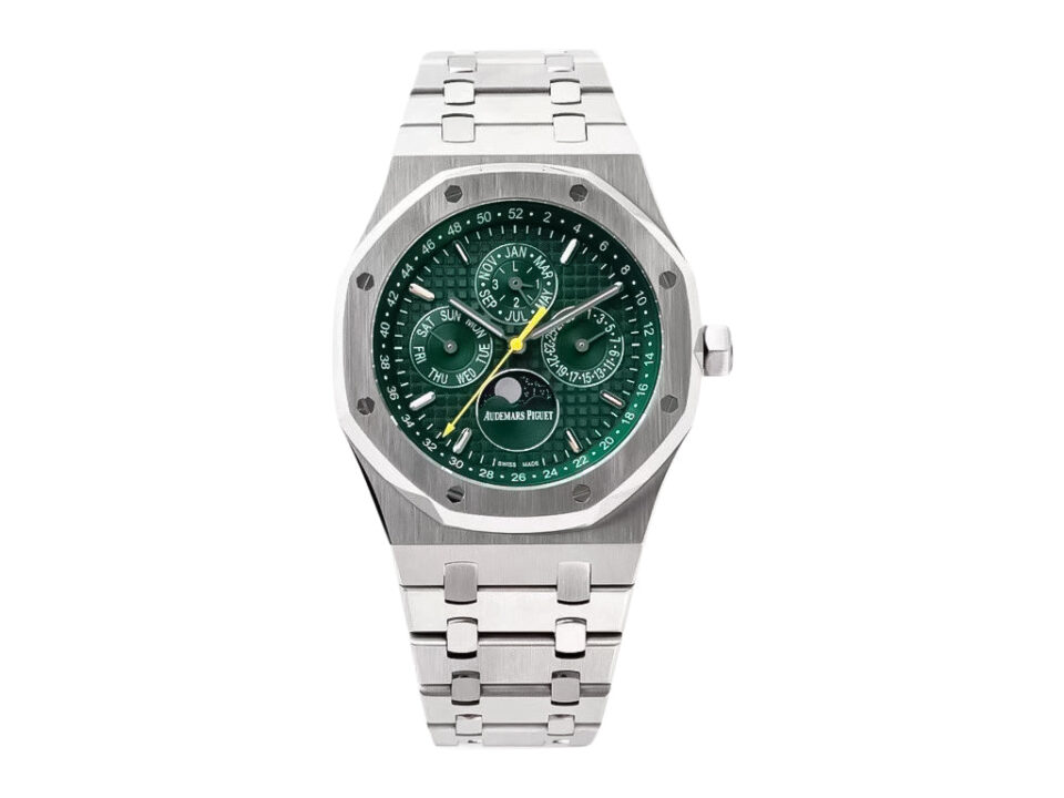 Royal Oak Perpetual Calendar Limited Edition, 41mm stainless steel case, green dial with subdials and moon phase display.