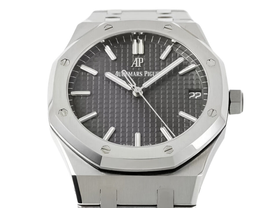 Royal Oak Stainless Steel with Grey Dial (41mm), featuring luminous markers and date display at 3 o'clock position.