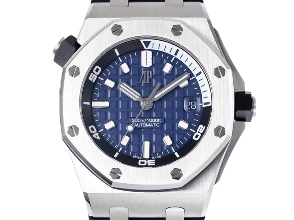 Royal Oak Offshore Diver watch in stainless steel with a 42mm case, blue dial, and white luminescent markers.