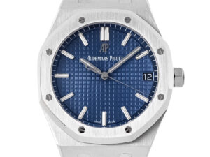 Royal Oak Stainless Steel with Blue Dial (41mm) - 15500, featuring a grid-textured blue face and silver accents.
