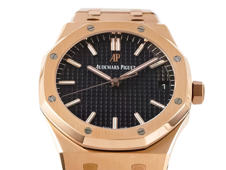 Royal Oak Pink Gold with Black Dial (41mm) – 15500, featuring octagonal bezel and textured dial design.