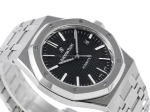Royal Oak Stainless Steel with Black Dial 41mm (15400), featuring an elegant design, date display, and automatic movement.