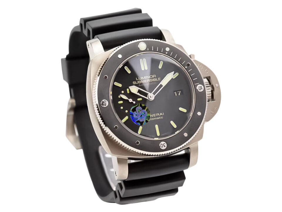 Luminor Submersible 1950 Amagnetic 3 Days Automatic 'Titanio' with black dial, black strap, and luminous hour markers.