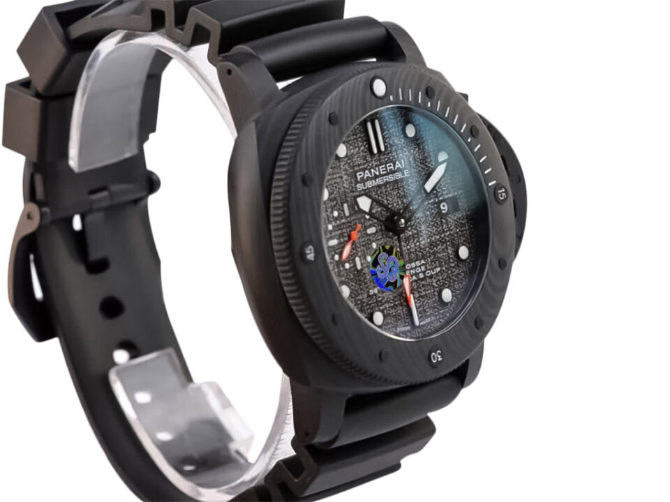 Luminor Submersible 47 Luna Rossa ‘Carbotech’ watch with a forged carbon case, grey carbon bezel, and black rubber strap.