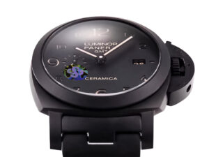 Luminor 1950 3 Days GMT Automatic ‘Tuttonero’ watch with black ceramic case and bracelet, black dial, and sleek design.