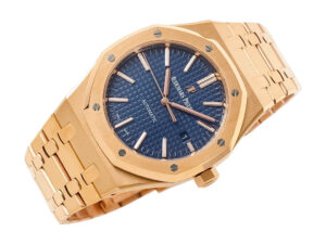 Royal Oak Pink Gold with Blue Dial (41mm) – 15400 watch featuring a polished gold case, bracelet, and textured blue dial.