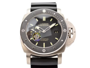 Luminor Submersible 1950 Amagnetic 3 Days Automatic 'Titanio' with black dial and black strap, featuring luminous markers.