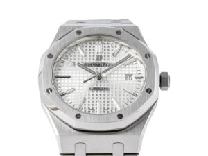 Royal Oak Stainless Steel with Silver Dial (41mm) – 15400, featuring a polished octagonal bezel and textured silver dial.