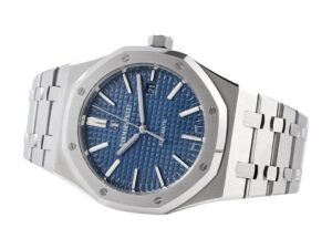 Royal Oak Stainless Steel with Blue Dial (41mm) – 15400 featuring a sleek octagonal bezel and textured blue dial.