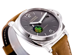 A side view of the Luminor Due 42 3 Days ‘Date’ watch with a stainless steel case, grey sunburst dial, and brown leather strap.