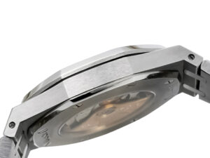 Side view of the Royal Oak Stainless Steel with Silver Dial (41mm) - 15400, showcasing its sleek case and polished finish.