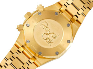 Back view of the Royal Oak Chronograph Yellow Gold with "Royal Oak" engraved on the case and a detailed gold bracelet.