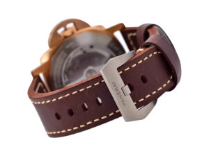 Back view of the Luminor Submersible 3 Days Automatic ‘Bronzo’ watch, showcasing its bronze case and brown leather strap.