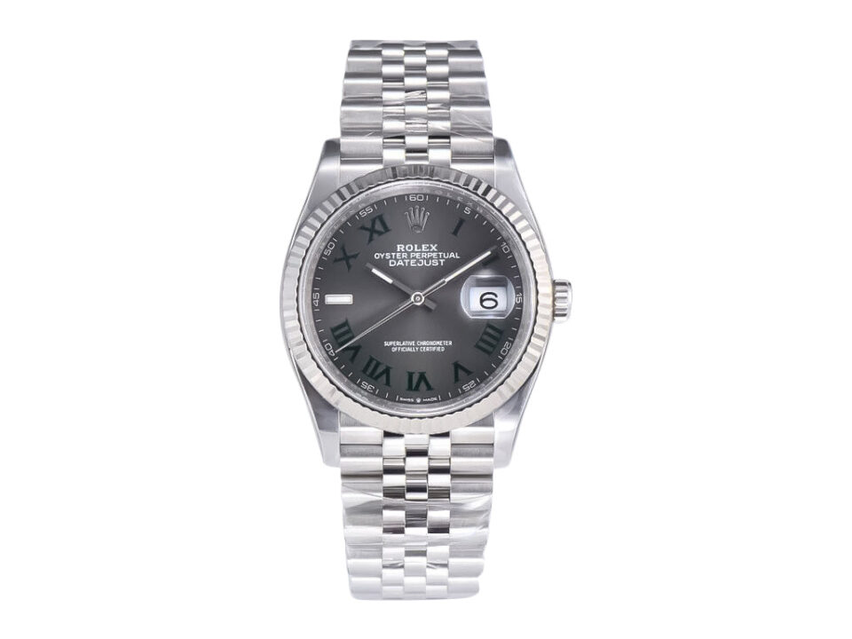 Datejust 36 Stainless Steel ‘Wimbledon’ on Jubilee bracelet with fluted bezel and dark dial featuring green Roman numerals.