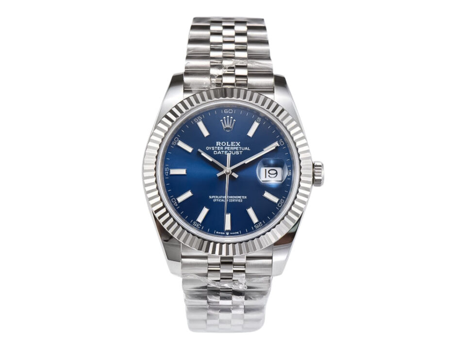 Datejust 41 Stainless Steel wristwatch on Jubilee bracelet with blue dial and fluted bezel, displaying the date at 3 o'clock.