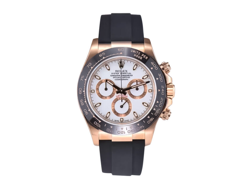 Cosmograph Daytona Rose Gold Oysterflex with Ivory Dial, featuring a black rubber strap and three chronograph sub-dials.