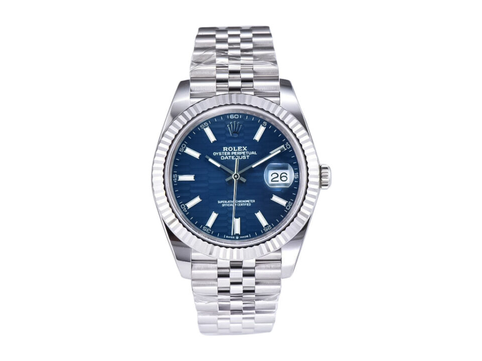 Datejust 41 Stainless Steel on Jubilee bracelet with Fluted Motif Blue Dial and Fluted Bezel displaying date at 3 o’clock.