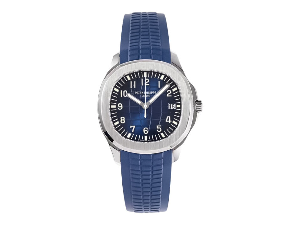 Aquanaut Stainless Steel ‘Jumbo’ with Blue Dial (42mm) featuring a textured blue strap and bold white numerals.