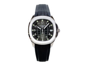 Aquanaut Stainless Steel with Black Dial (40mm) featuring black rubber strap, luminescent markers, date display at 3 o'clock.