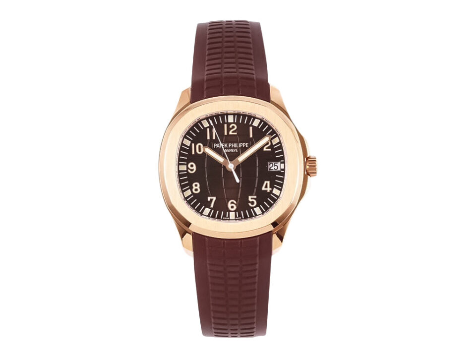 Aquanaut Rose Gold with Chocolate Dial (40mm) featuring a brown textured strap, Arabic numerals, date display at 3 o’clock.