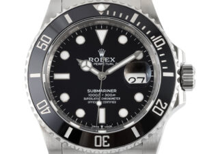 Submariner Date Stainless Steel watch with 41mm black dial, uni-directional bezel, and date display at 3 o'clock position.