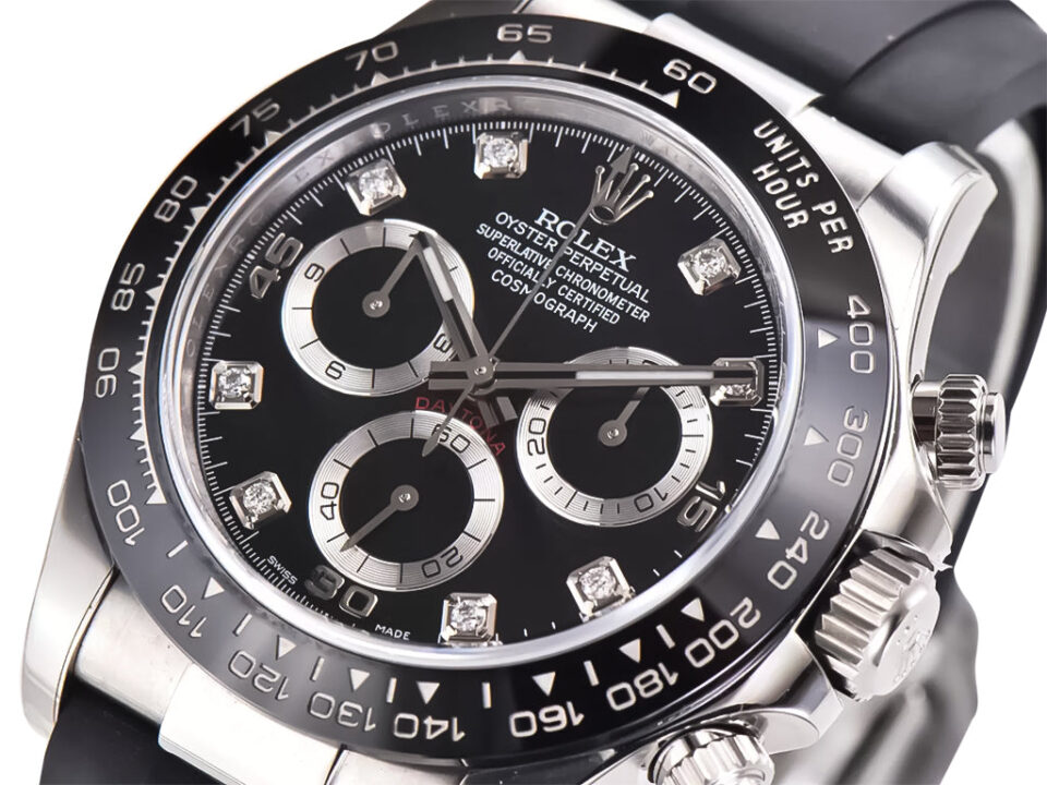 Cosmograph Daytona Stainless Steel Oysterflex watch Diamond Black Dial, featuring sleek design and chronograph functions.