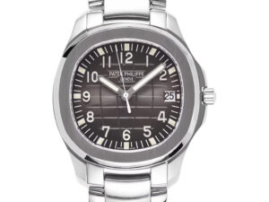 Aquanaut Date Stainless Steel watch (40mm) with rhodium dial, featuring a checkerboard pattern and date display at 3 o'clock.