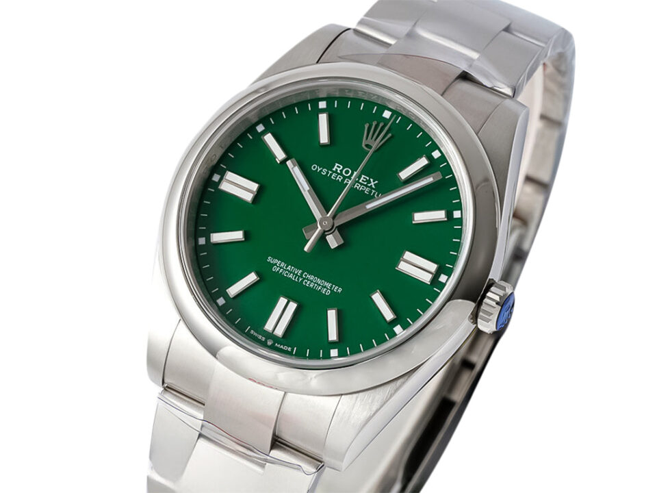 Oyster Perpetual 41 Stainless Steel watch featuring a green dial, polished bezel, and stainless steel bracelet.