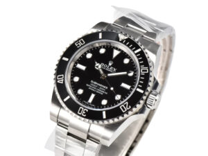 Submariner (No Date) Stainless Steel Watch with Black Dial, 40mm, featuring a sleek design and unidirectional bezel.