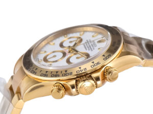 Cosmograph Daytona in yellow gold with a white dial featuring luminous markers, tachymeter bezel, and chronograph functions.