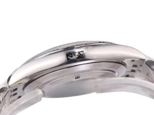 Side view of the Datejust 41 Stainless Steel ‘Wimbledon’ on Jubilee bracelet, showcasing fluted bezel and polished finish.