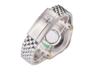 Close-up of the stainless steel clasp and Jubilee bracelet of the GMT-Master II ‘Sprite’ watch (40mm).