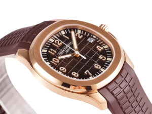 Aquanaut Rose Gold with Chocolate Dial (40mm) watch featuring a textured strap, sleek finish, and elegant rose gold case.