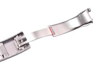Close-up of the stainless steel Oyster bracelet clasp for the Datejust 41 with a secure folding mechanism.