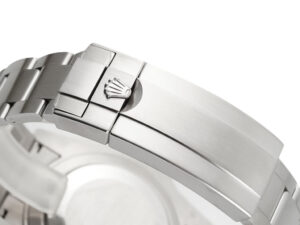 Close-up image of the clasp and bracelet of the Submariner Date Stainless Steel with Black Dial, showcasing sleek design.