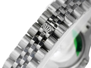 Close-up of the stainless steel Jubilee bracelet clasp featuring a polished Rolex crown emblem for Lady-Datejust 28 watch.