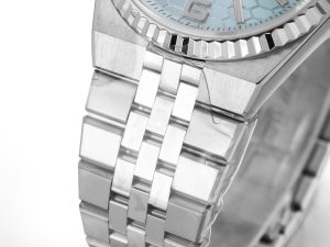 Luxury watches watches featuring Land Dweller 40 Platinum Ice Blue Dial with Flat Jubilee stainless steel bracelet